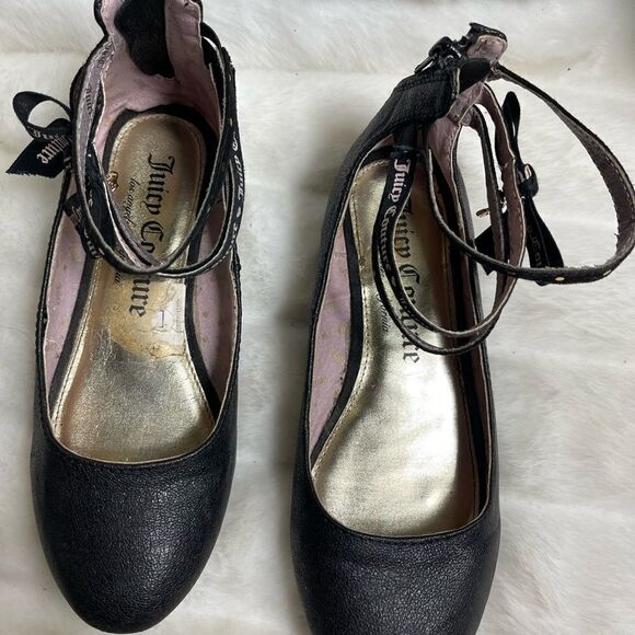 Juicy Couture girl’s black slip on flats three ankle straps gold tone studs SZ5 - Picture 5 of 8